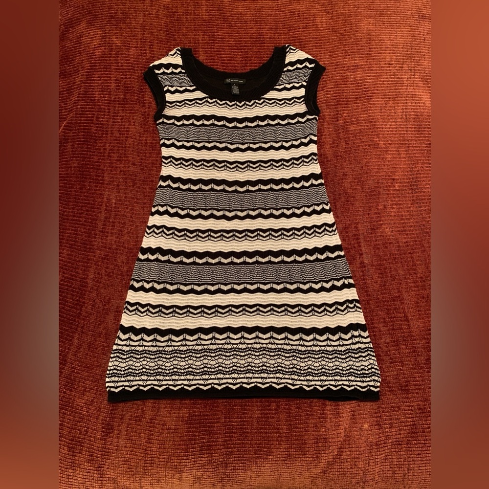 Crochet Mini-Midi Black & Cream Sleeveless Dress